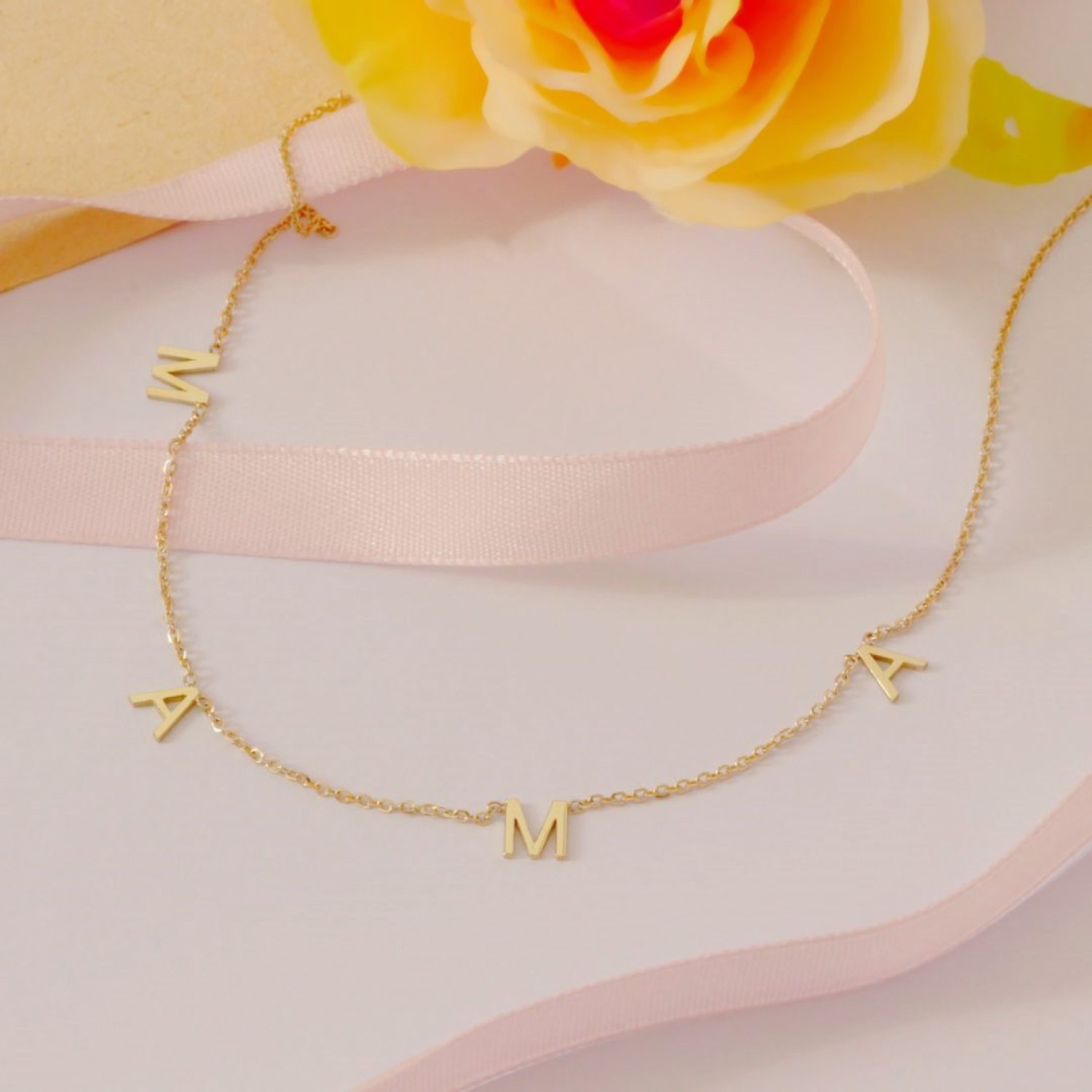 Lantisor personalizat mama din aur galben, alb sau roze 14K