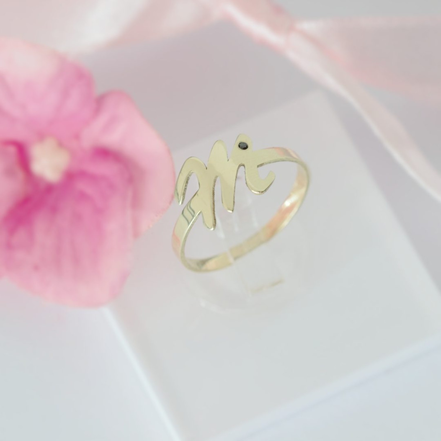 Inel personalizat cu initiala - aur galben, alb sau roz de 14K