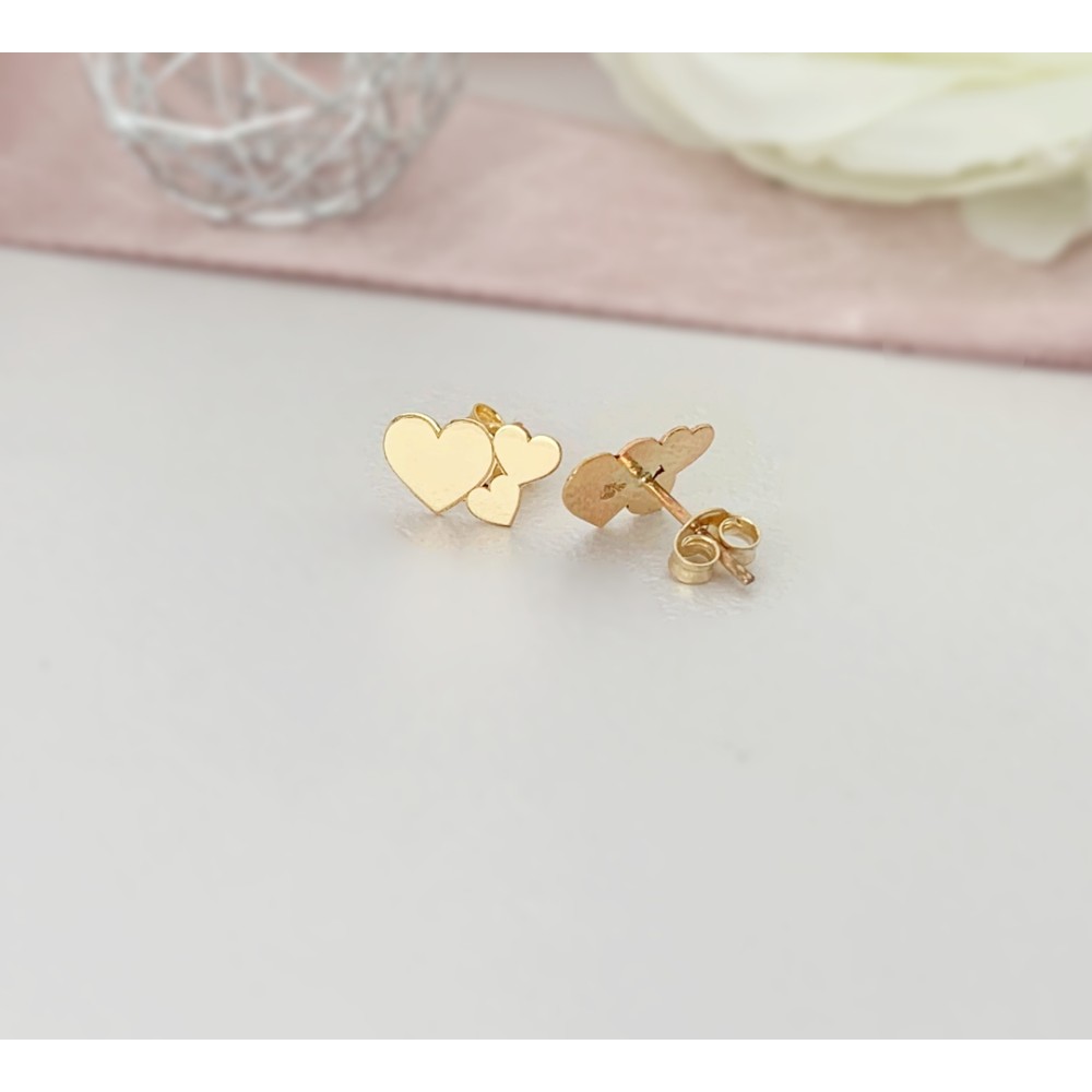 Cercei din aur galben 14k model trei inimioare - pentru dama Cercei din aur galben 14k model trei inimioare - pentru dama
